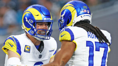 getty-matthew-stafford-davante-adams-rams.jpg
