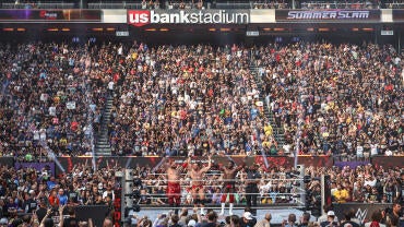 summerslam-minnesota-crowd.jpg