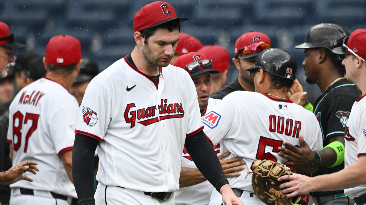 Benches clear in Guardians vs. Diamondbacks game after bunt attempt during perfect game bid - CBS Sports