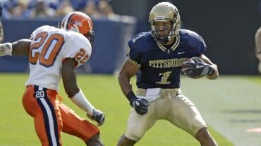 Syracuse Orangemen v Pittsburgh Panthers