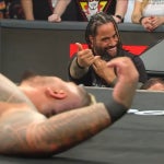 usos-solo-sikoa-wwe-raw.png