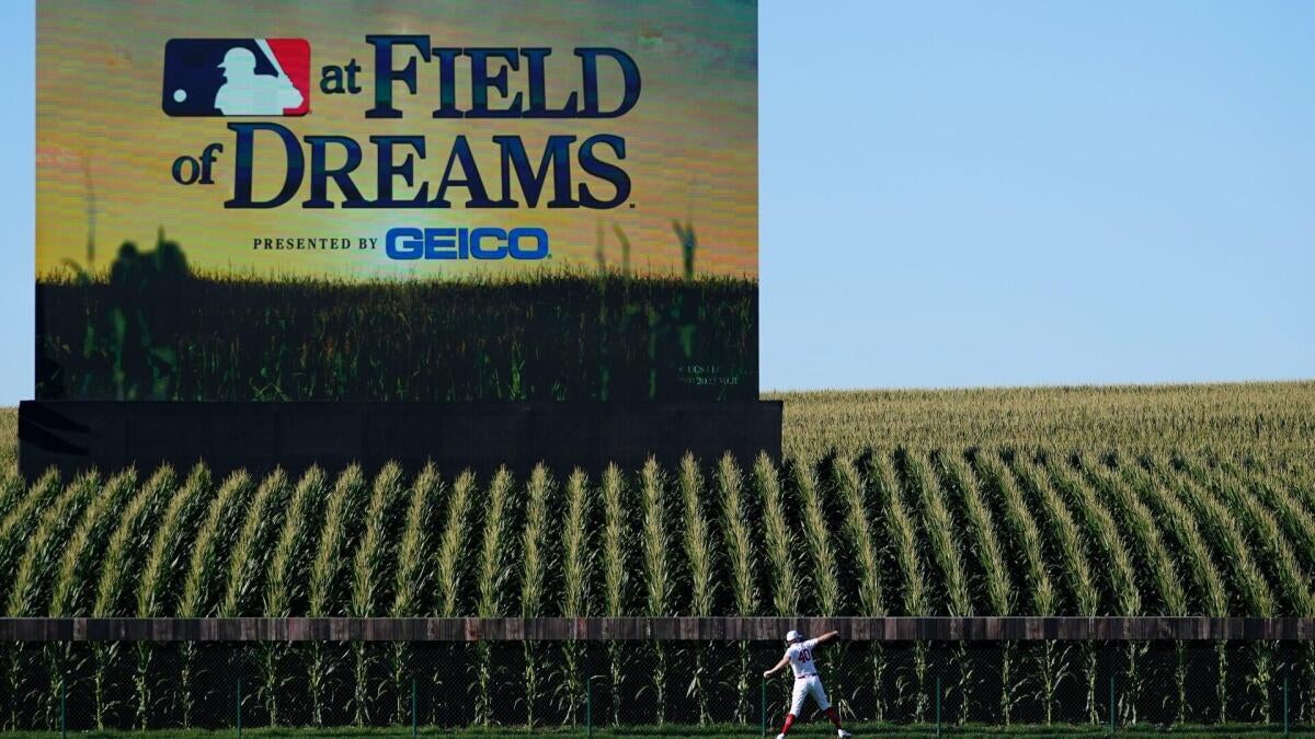 Phillies and Twins Set for 2026 Field of Dreams Game