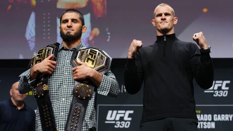 islam-makhachev-ian-garry-presser.jpg