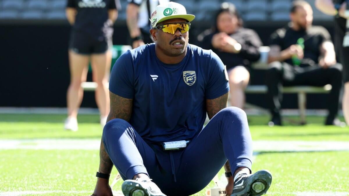 Von Miller Signs with Cowboys to Enhance Defense