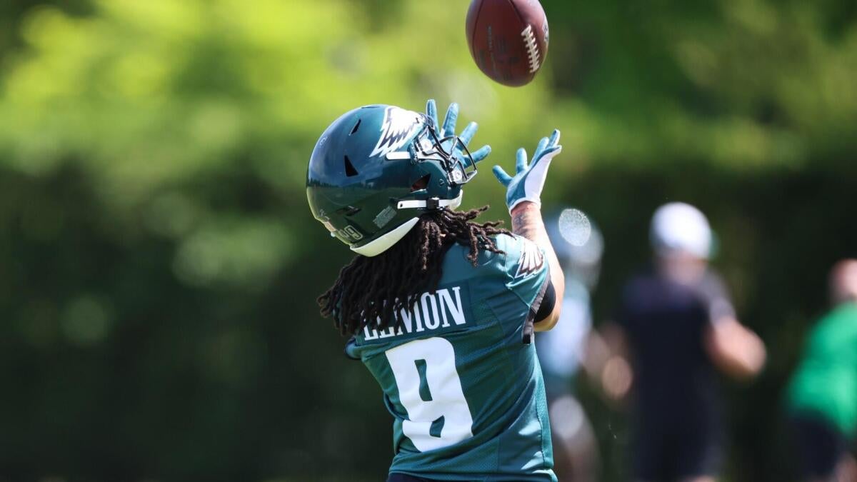 2026 Fantasy Football Draft Season Begins with Expert Rankings and Strategies
