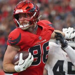 dalton-schultz-texans-g.jpg