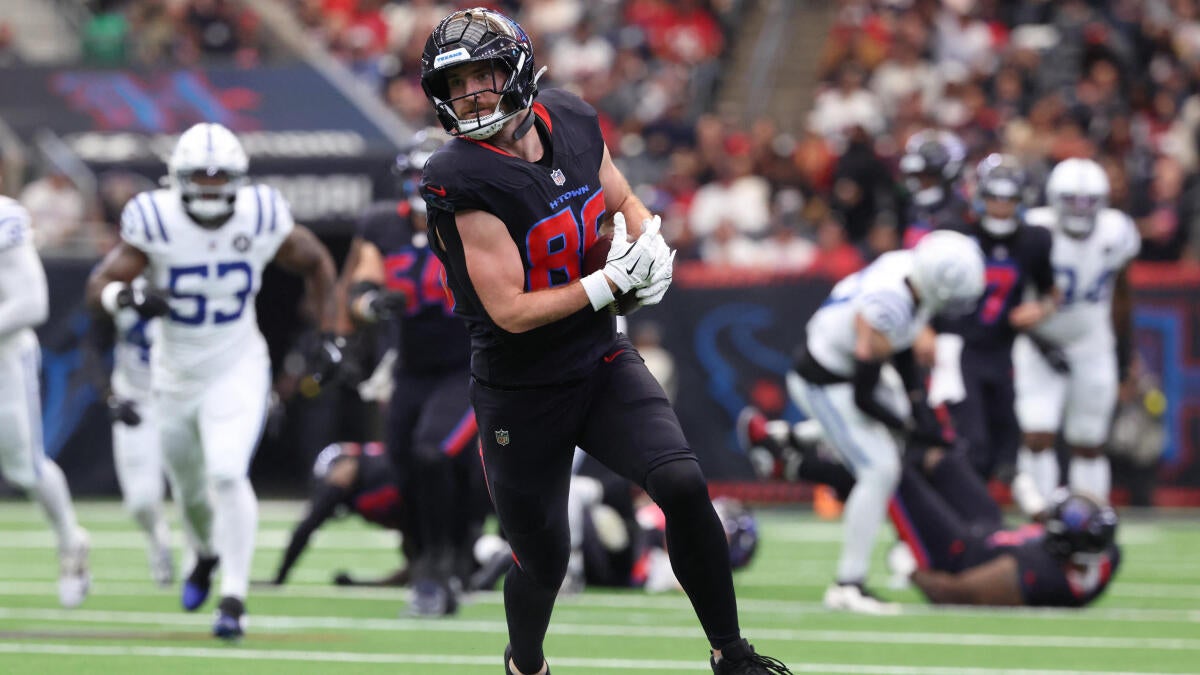 https://sportshub.cbsistatic.com/i/r/2026/08/20/84d4199e-66dd-42a1-a645-1f5f325c102c/thumbnail/1200x675/e04bc87cd429b047ff804cfa30703122/dalton-schultz-houston-texans-imagn-images-2.jpg