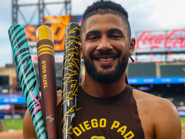 How 'The Bat King' created hundreds of custom looks for MLB Players' Weekend