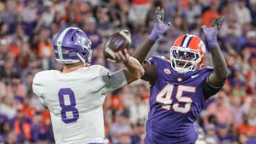 2025-11-22t235124z-250413413-mt1usatoday27656418-rtrmadp-3-furman-university-quarterback-trey-hedden-8-passses-near-1.jpg