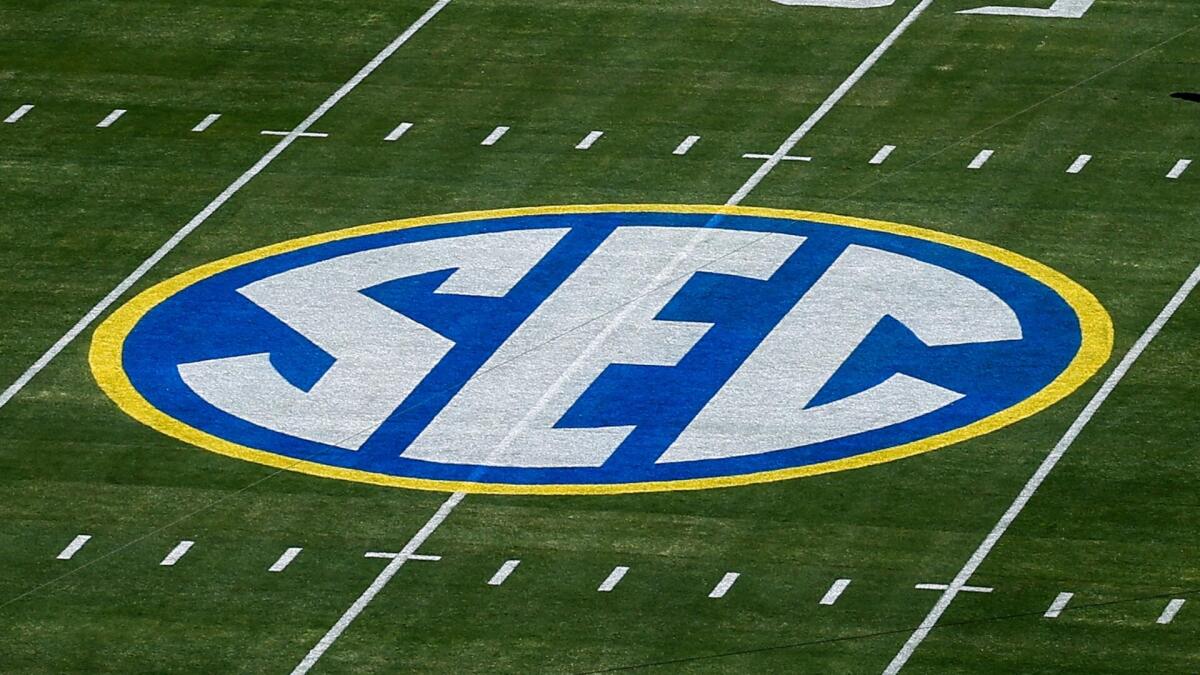 Texas judge grants restraining order against SEC, challenging ban on former pro athletes returning to college
