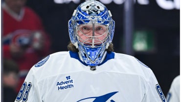 connor-hellebuyck-usatsi-cbs.jpg