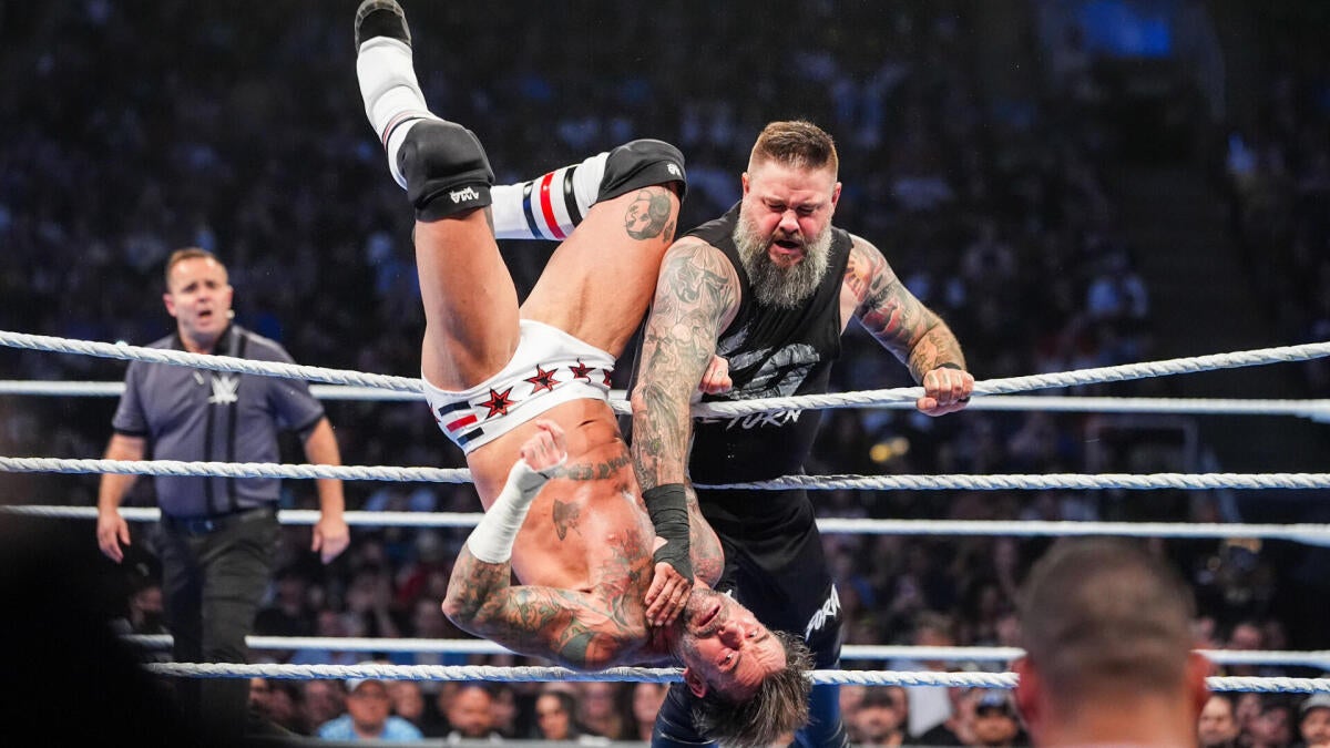 WWE SmackDown results, review, grades for Aug. 28 as CM Punk, Kevin Owens address Sami Zayn