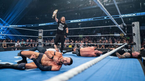 sami-zayn-belt-gunther-finn-owens.jpg