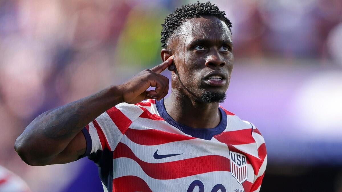 Transfer deadline day live updates: Latest on Folarin Balogun's proposed move to Everton