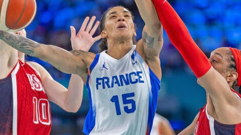 getty-gabby-williams-france.jpg