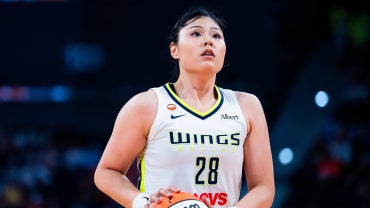 li-yueru-dallas-wings.png