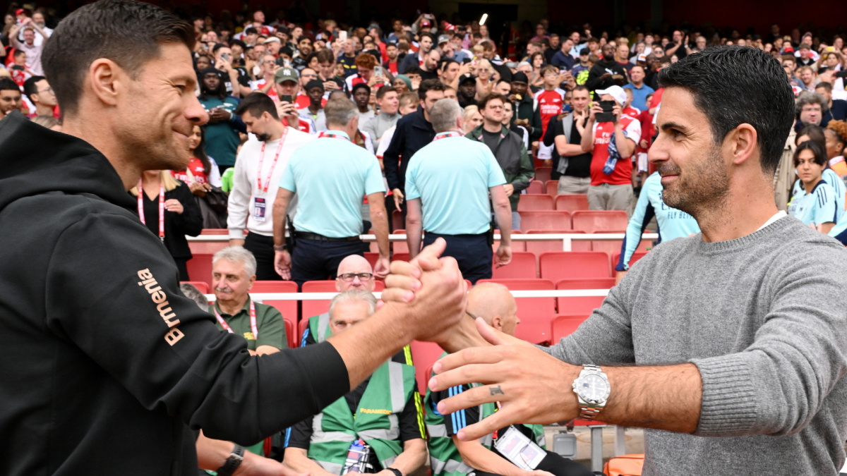 Arsenal and Chelsea Prepare for London Derby Amid Coaching Rivalry