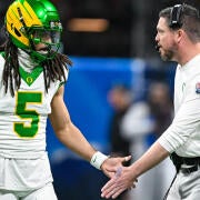 Oregon’s best roster means it’s title-or-bust for Ducks, Dan Lanning