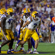 College football rankings movers: LSU rises, Oregon status in doubt