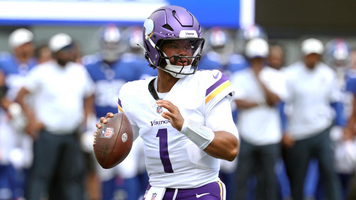 Packers Face Vikings in NFC North Opener with Kyler Murray's Debut