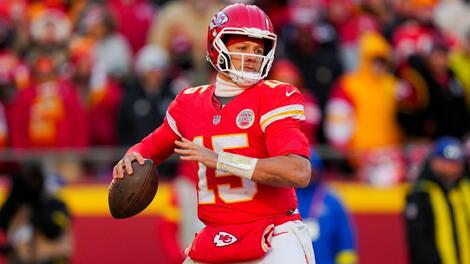 patrick-mahomes-cbs.jpg