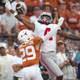 2026-09-13t014839z-139171543-mt1usatoday29807352-rtrmadp-3-texas-longhorns-defensive-back-graceson-littleton-29-1.jpg