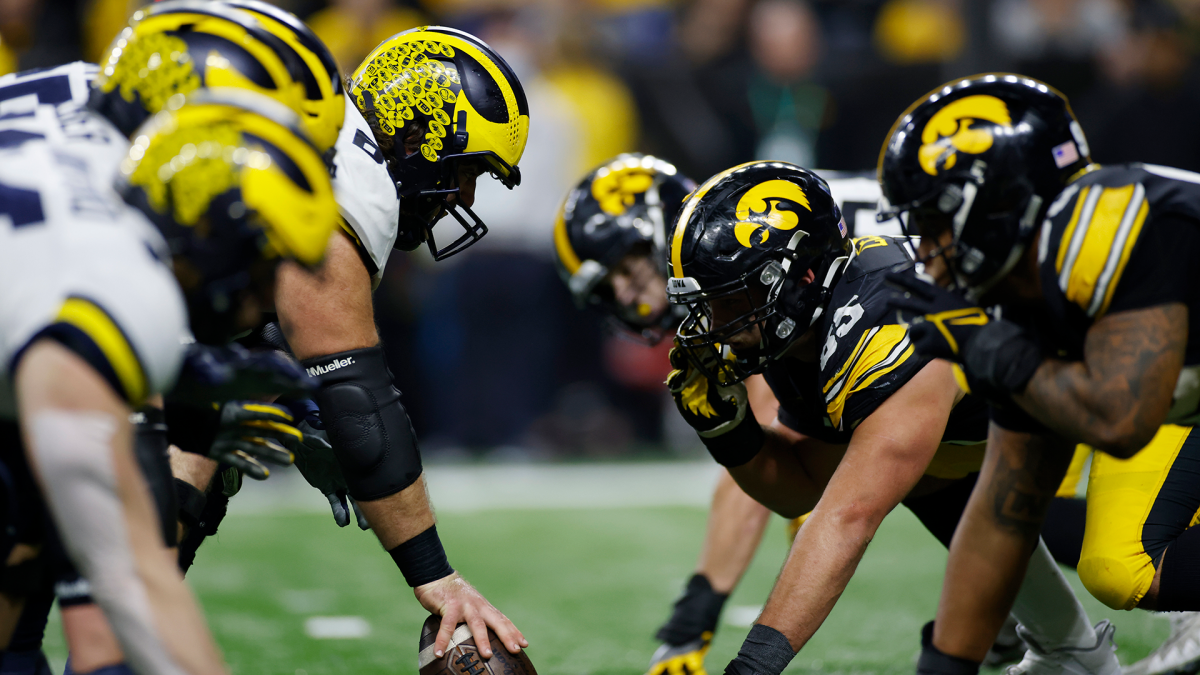 https://sportshub.cbsistatic.com/i/r/2026/09/22/b4c48a65-1fd3-4afa-aece-7211d5f61071/thumbnail/1200x675/b405410ed4ee2b9434cdedc31fdd81a8/michigan-iowa.png