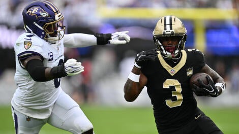 travis-etienne-new-orleans-saints-imagn-images.jpg