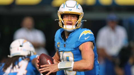 justin-herbert-chargers-g.jpg