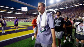 Will Wade explains LSU's 'unconventional' four-player roster: 'We're going to be unapologetic about it'