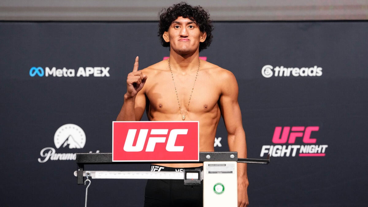 https://sportshub.cbsistatic.com/i/r/2026/09/25/33bf3f74-1b91-442e-a638-d22ba0664213/thumbnail/1200x675/0a07874f8161aa6e031a7e329ea84128/raul-rosas-weighins.jpg