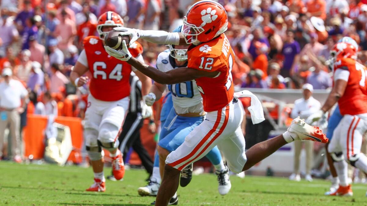 Photo: cbssports.com Clemson Faces California in Historic Friday Night ACC Clash