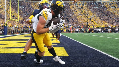 Iowa v Michigan