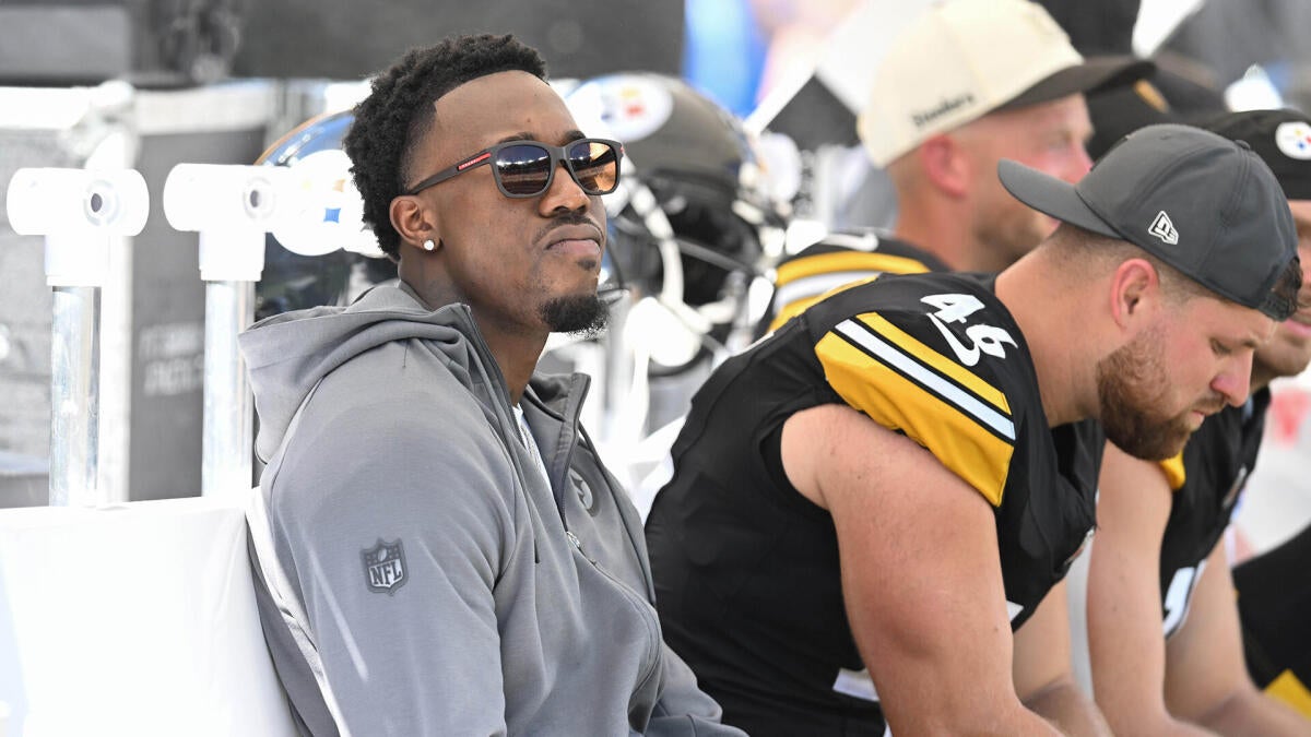 
                        NFL trade rumors: Cowboys seemingly have eyes on Steelers' Joey Porter Jr.
                    