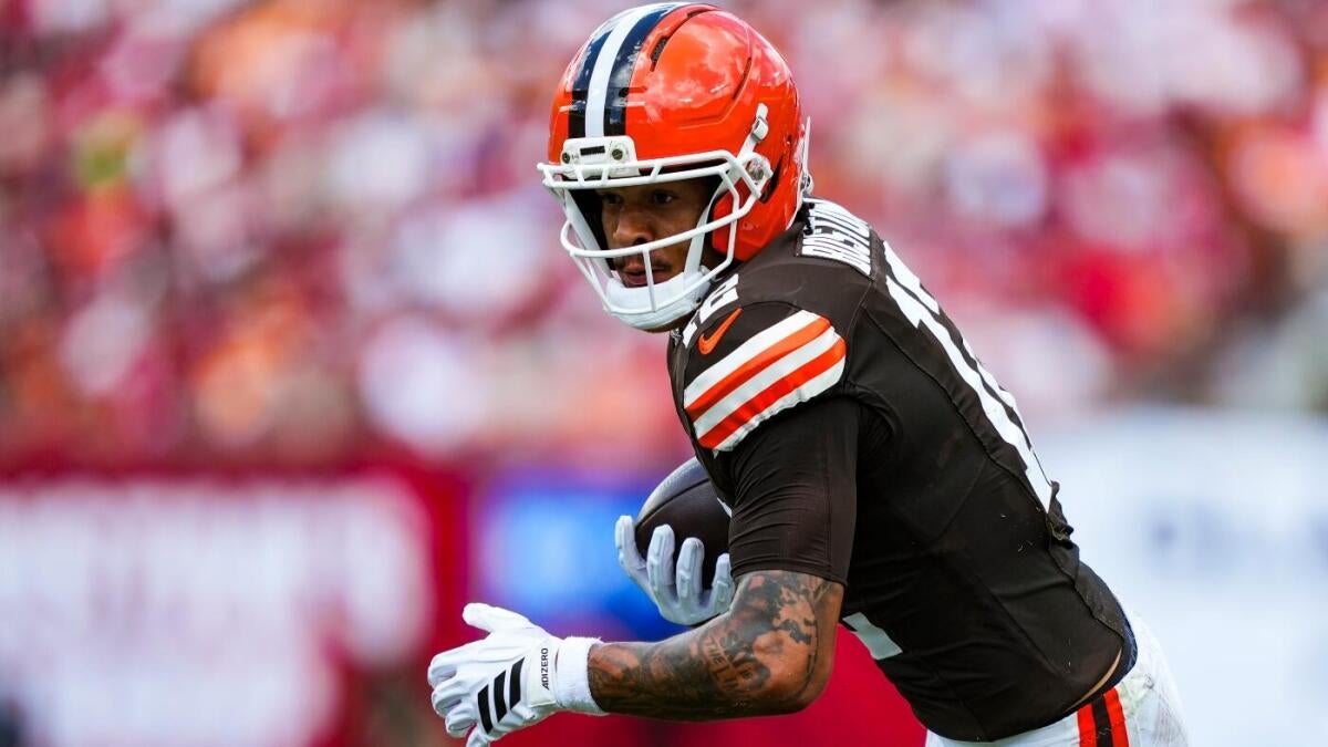 https://sportshub.cbsistatic.com/i/r/2026/10/05/92eed563-e413-4326-bb0e-03a427a75e3e/thumbnail/1200x675/7fd8168b404c84dc8339fcab5dc2d680/gettyimages-2296835965-1.jpg