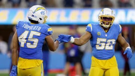 Chargers fire sale at NFL trade deadline? Landing spots for Khalil Mack and Tuli Tuipulotu