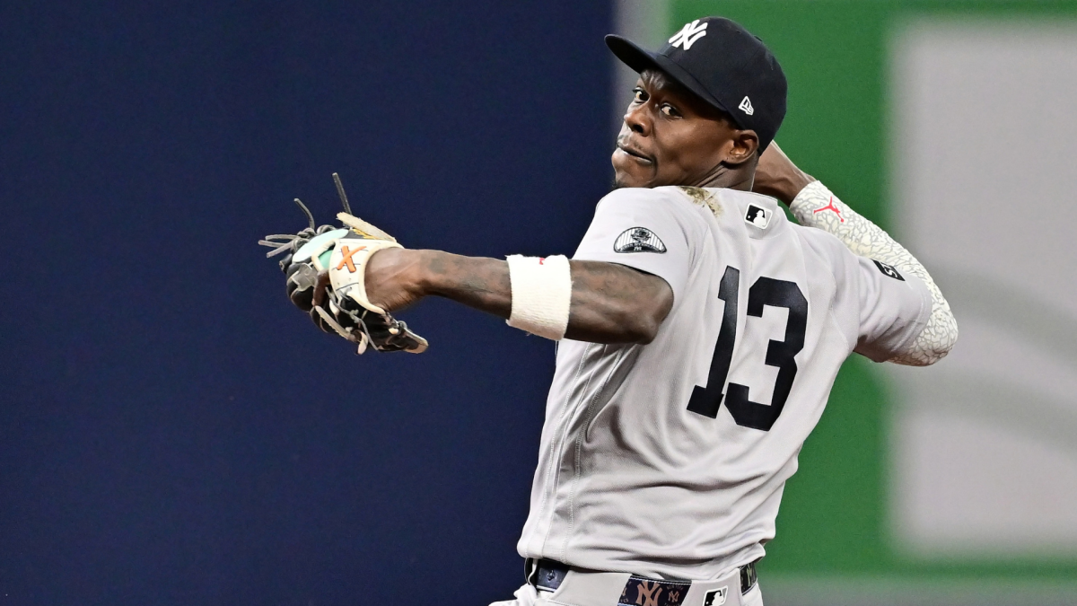https://sportshub.cbsistatic.com/i/r/2026/10/06/fdae9fb2-f3ab-484e-b8b2-f0cf1d8414f4/thumbnail/1200x675/1c86932992cfc98db431646756edd8f8/jazz-chisholm-getty-2.png