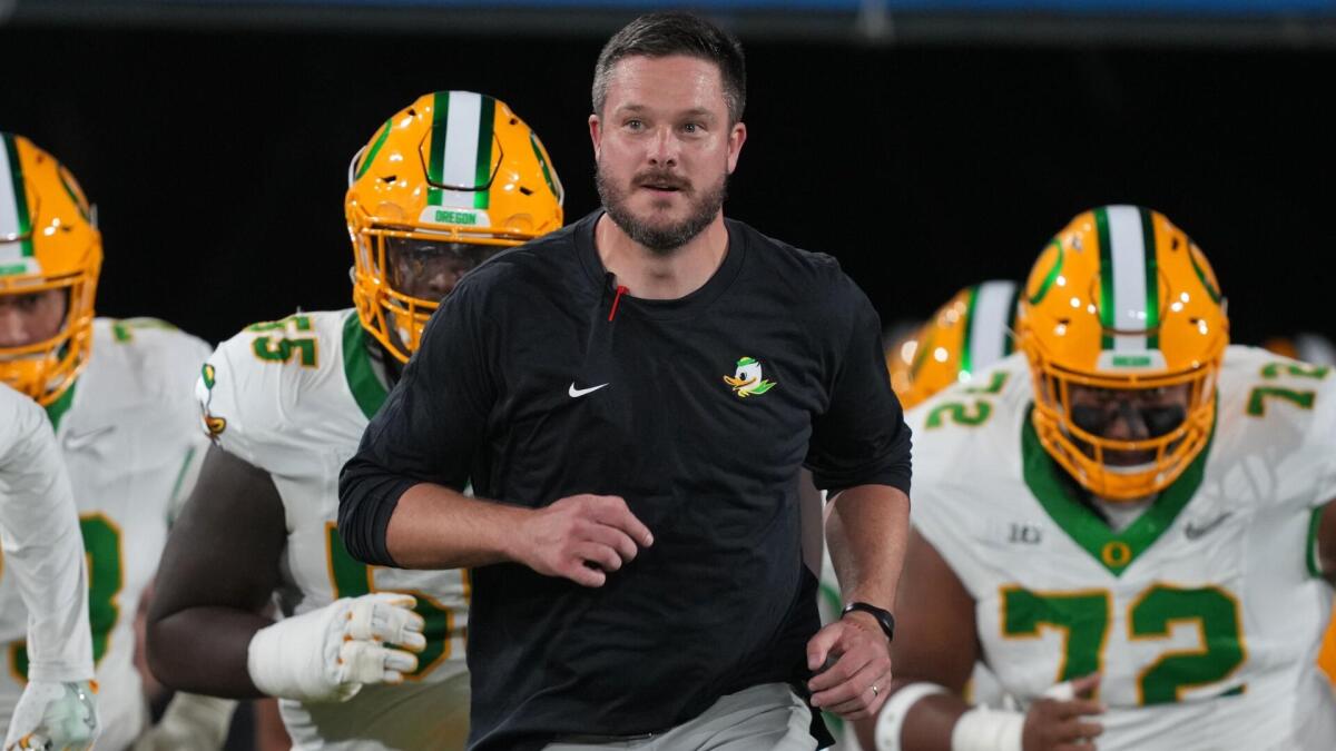 College football schedule 2026: What to watch in Week 6, TV channels, streaming, Saturday kickoff times