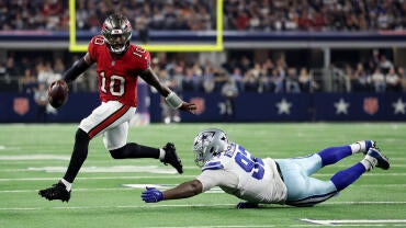 Tampa Bay Buccaneers v Dallas Cowboys