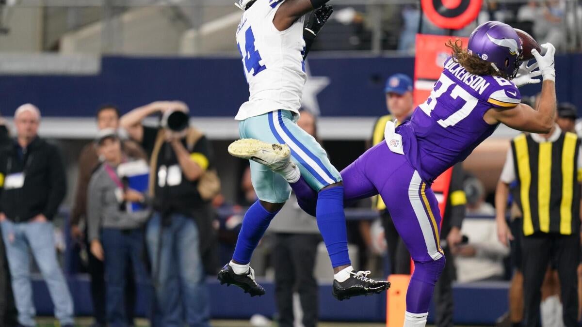 Fantasy model urges caution on Hockenson, backs Croskey-Merritt for Week 5