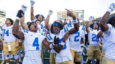 UCLA v Oregon