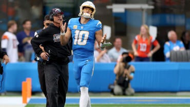 jim-harbaugh-justin-herbert.jpg