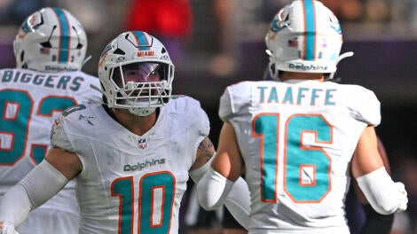 getty-jacob-rodriguez-michael-taaffe-dolphins.jpg