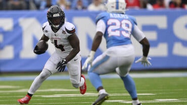tyreek-hill-miami-dolphins-imagn-images-ii.jpg
