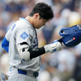 ohtani-struggling-getty.png