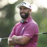 jon-rahm-smile-pink-g.jpg