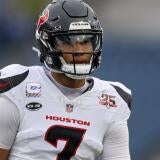 Houston Texans v Tennessee Titans