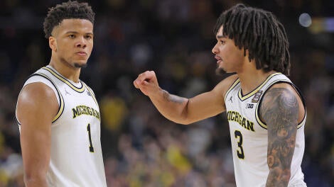 getty-trey-mckenney-elliot-cadeau-michigan.jpg
