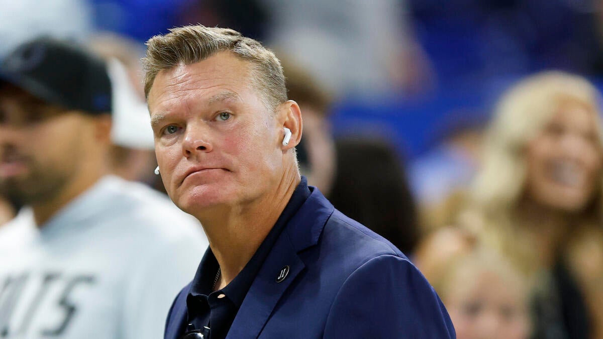 Colts fire GM Chris Ballard as pressure mounts on Shane Steichen, staff after back-to-back losses