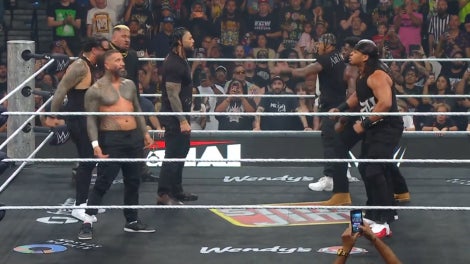 bloodline-946-wwe-raw.png